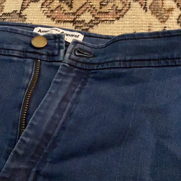 American Apparel Medium Stretchy Denim Shorts - Picture 7 of 8